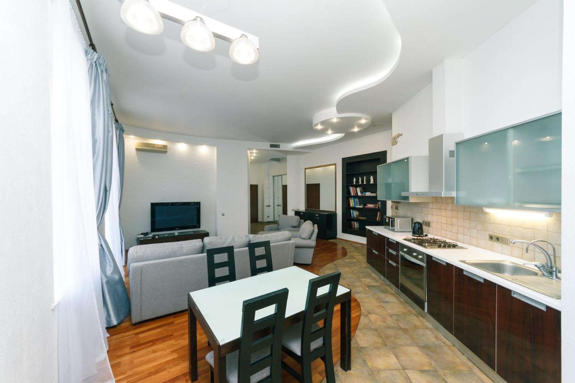 Lux Near Maidan, Khreschutyk 3Br Apartment Kiev Luaran gambar