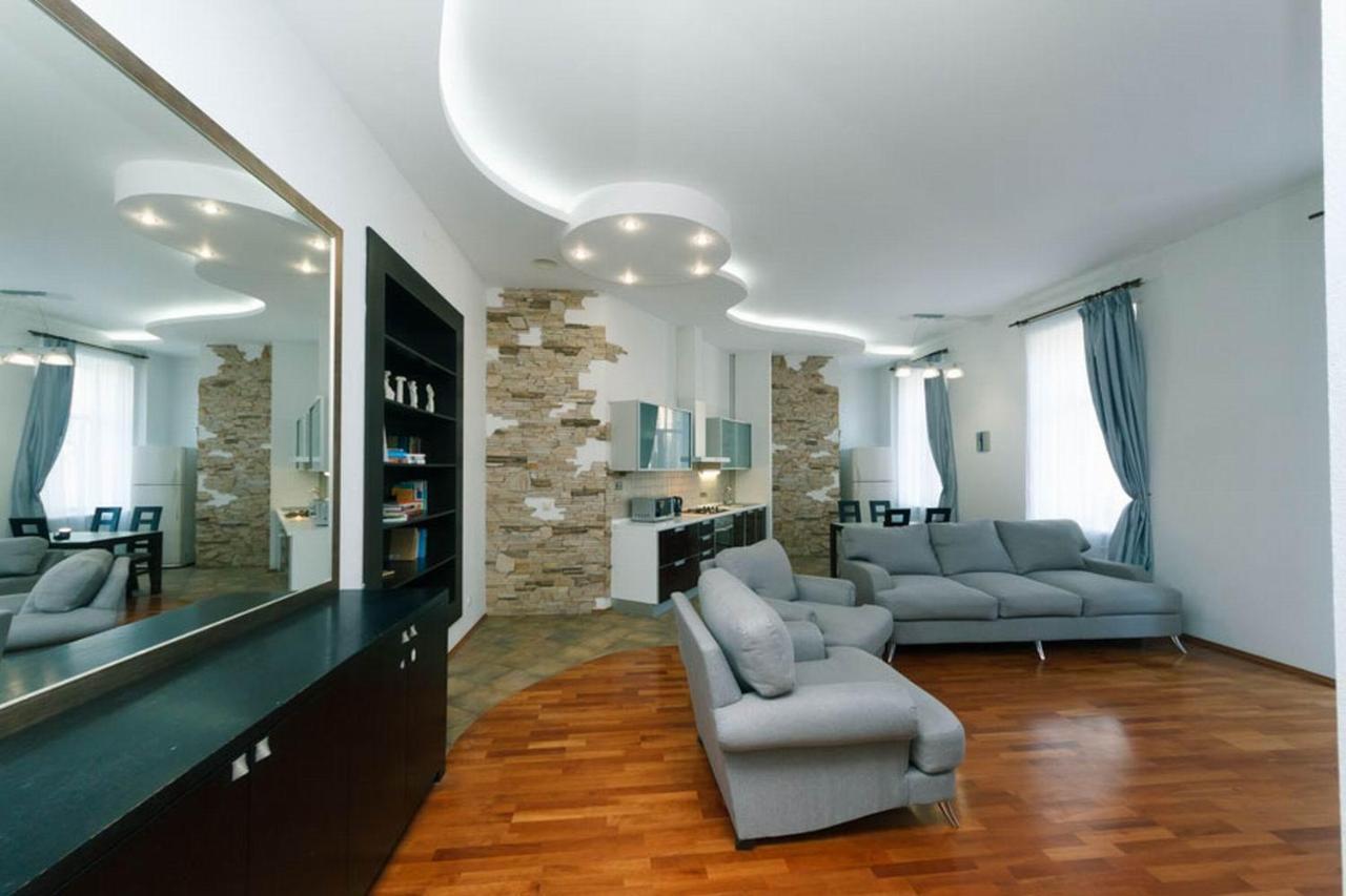 Lux Near Maidan, Khreschutyk 3Br Apartment Kiev Luaran gambar